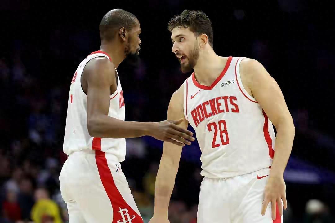 kaiyun-轰28+3+2！请把球给谢泼德，申京赛后发出请求，乌度卡也如梦初醒